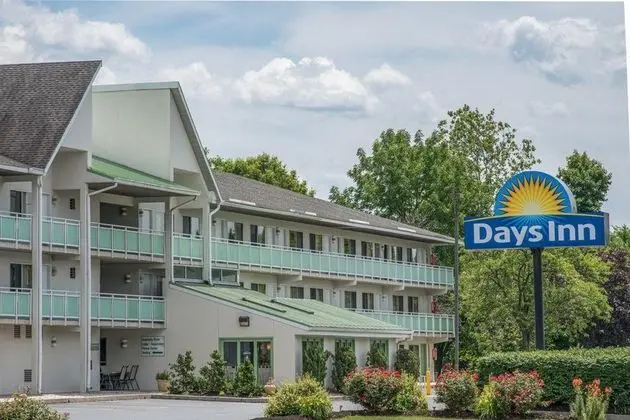 Days Inn by Wyndham Harrisburg North