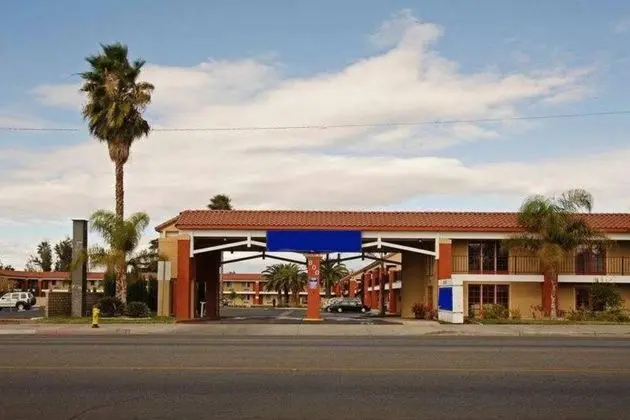 Days Inn by Wyndham Hemet