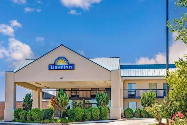 Days Inn by Wyndham Hernando - Dış Mekan