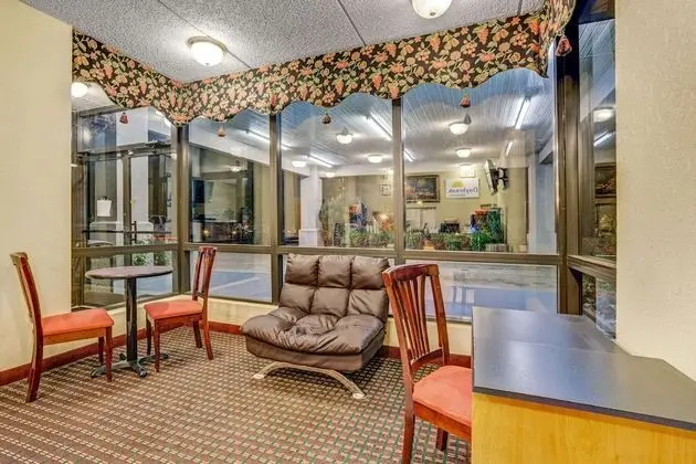 Days Inn by Wyndham Hernando - Lobi
