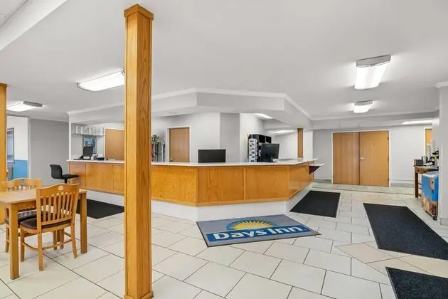 Days Inn by Wyndham Imlay City - Lobi