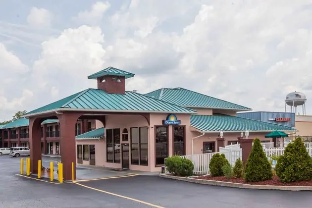 Days Inn by Wyndham Jackson