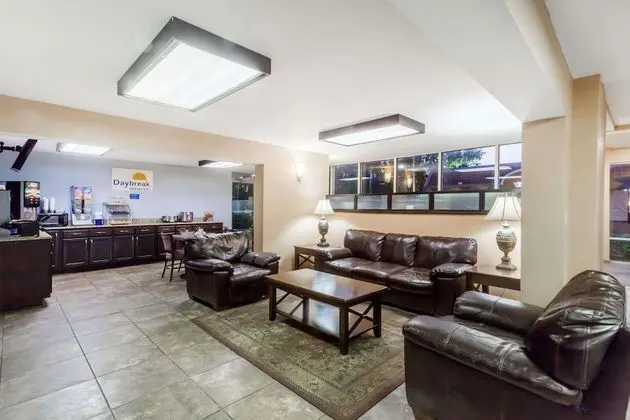 Days Inn by Wyndham Jackson