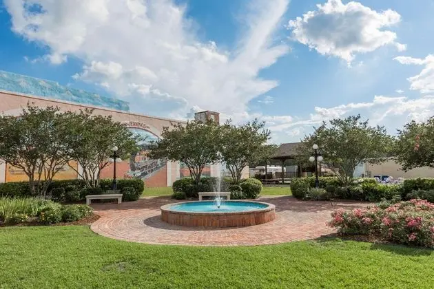 Days Inn by Wyndham Jennings