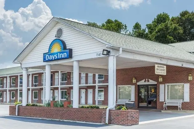 Days Inn by Wyndham Jonesville