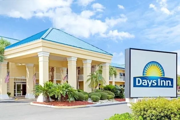 Days Inn by Wyndham Kingsland GA