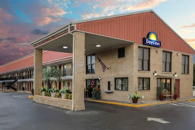 Days Inn by Wyndham Lake City