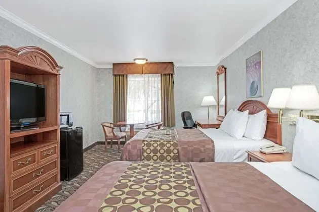 Days Inn by Wyndham Los Angeles LAX/ Redondo&ManhattanBeach