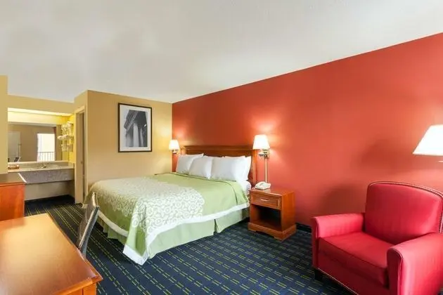 Days Inn by Wyndham Memphis - I40 Sycamore View