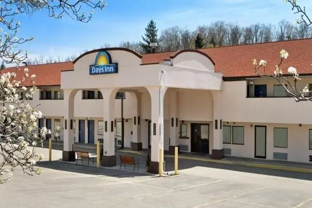 Days Inn by Wyndham Monroeville Pittsburgh