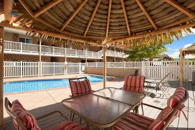 Days Inn by Wyndham Montrose