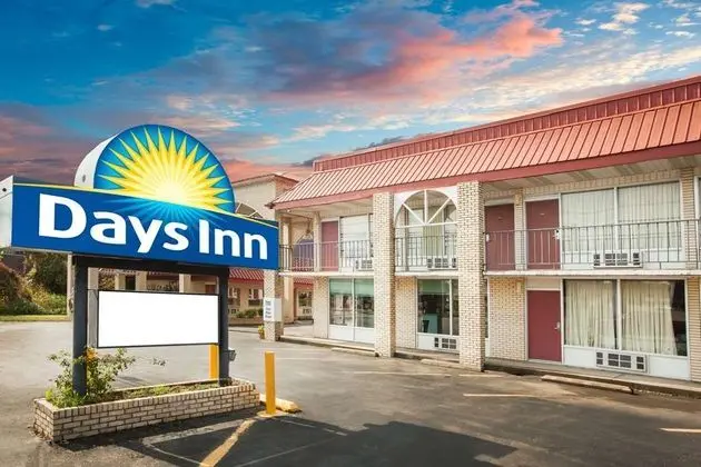 Days Inn by Wyndham Mountain View