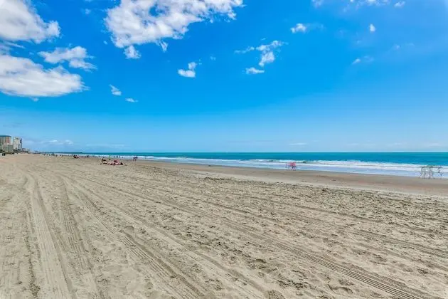 Days Inn by Wyndham Myrtle Beach-Beach Front - Plaj