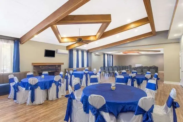 Days Inn by Wyndham Myrtle Beach - Manzara / Peyzaj