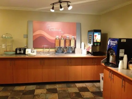 Days Inn by Wyndham Nanaimo
