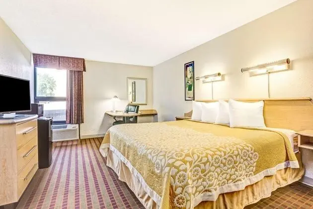 Days Inn by Wyndham Nashville TN