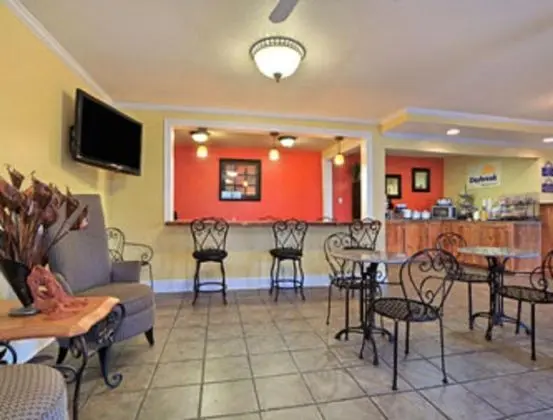 Days Inn by Wyndham Natchitoches