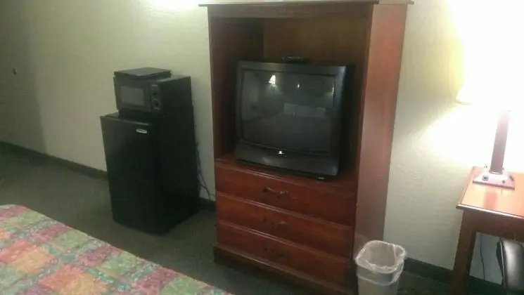 Days Inn by Wyndham New Haven