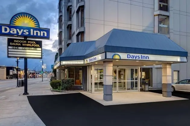Days Inn by Wyndham Niagara Falls Near The Falls - Dış Mekan