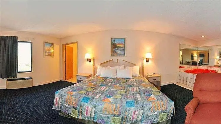 Days Inn by Wyndham Panama City/Callaway