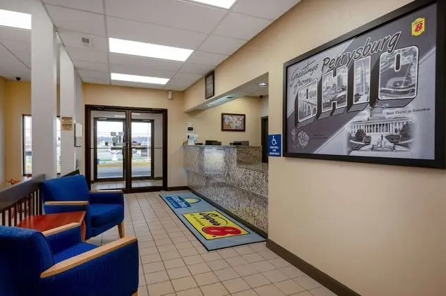 Days Inn by Wyndham Perrysburg/Toledo - Lobi