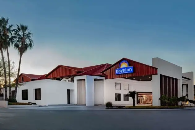 DAYS INN BY WYNDHAM PIEDRAS NEGRAS