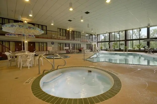 Days Inn by Wyndham Portage La Prairie - Genel