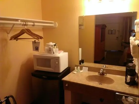 Days Inn by Wyndham Prescott