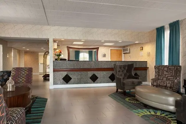 Days Inn by Wyndham Reading Wyomissing - Lobi