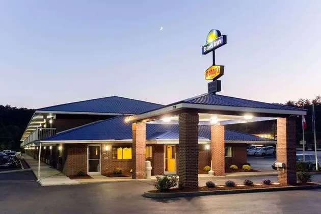 Days Inn by Wyndham Renfro Valley Mount Vernon