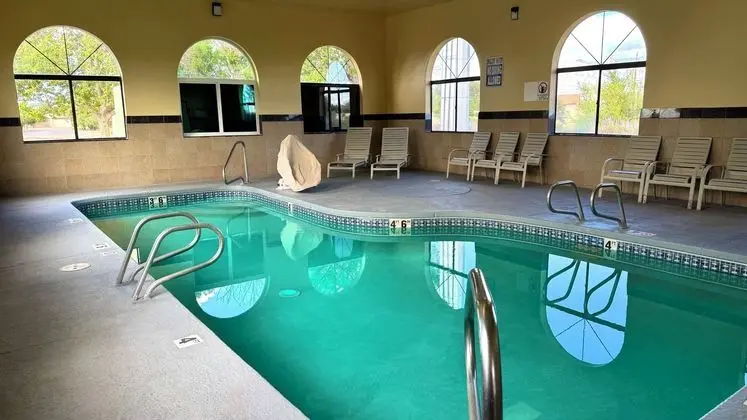 Days Inn by Wyndham Rio Rancho - Havuz