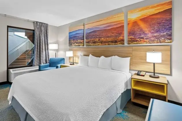 Days Inn by Wyndham Saint Pauls - Öne Çıkan Resim