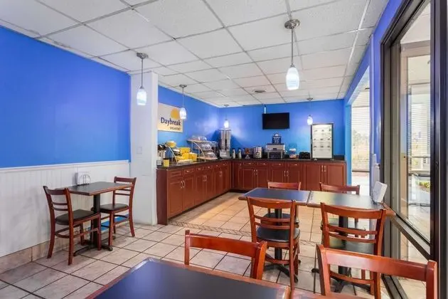 Days Inn by Wyndham Salisbury - Yerinde Yemek