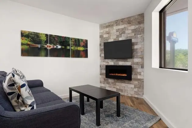 Days Inn by Wyndham Sarnia Harbourfront - Lobi