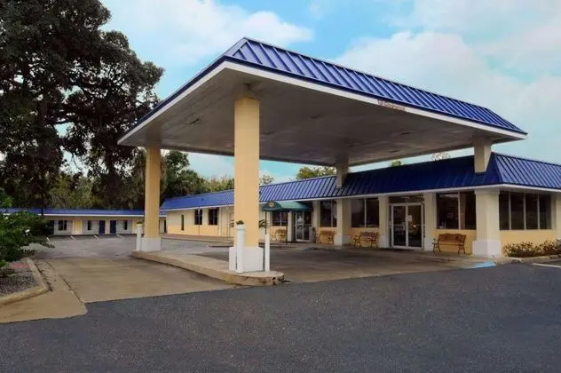 Days Inn by Wyndham Silver Springs/Ocala East