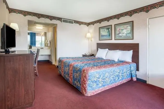 Days Inn by Wyndham St Joseph