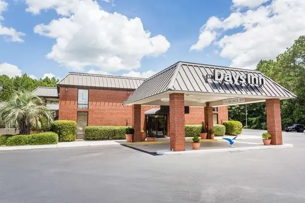Days Inn by Wyndham Statesboro