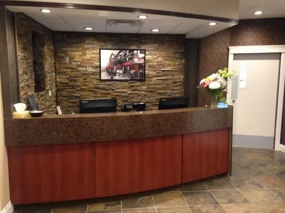 Days Inn by Wyndham Sylvan Lake - Lobi