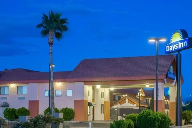 Days Inn by Wyndham Tucson Airport - 1