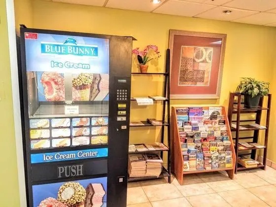 Days Inn by Wyndham Windsor Locks