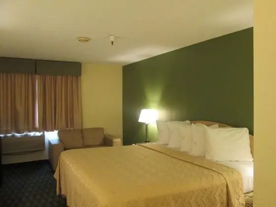 Days Inn by Wyndham Woodland