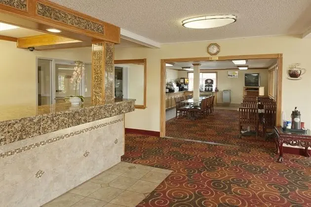 Days Inn by Wyndham Yakima - Lobi