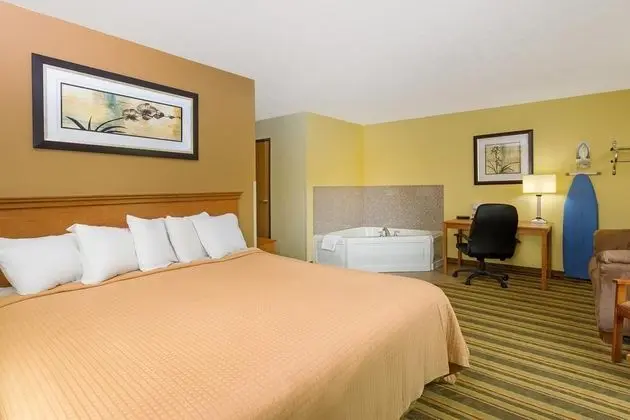 Days Inn by Wyndham Yankton SD