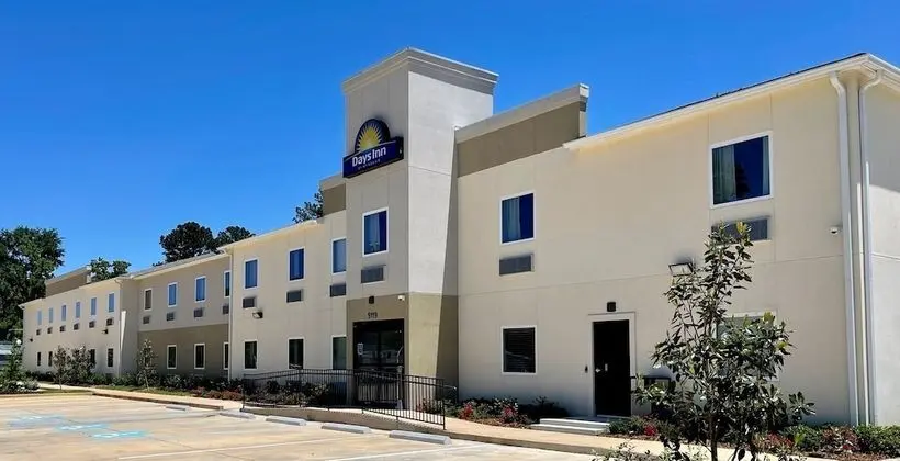 Days Inn by Wyndham Zachary LA - Dış Mekan