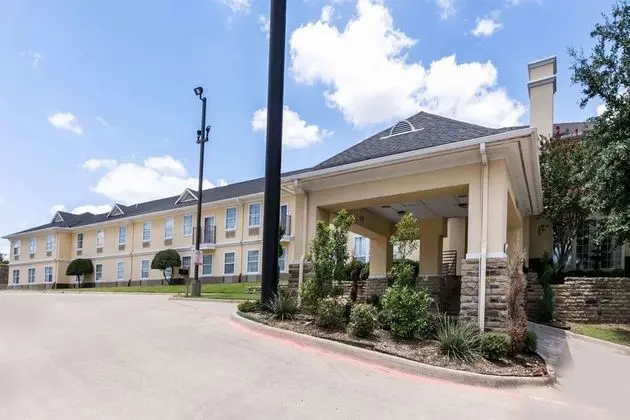Days Suites by Wyndham Ft. Worth DFW S