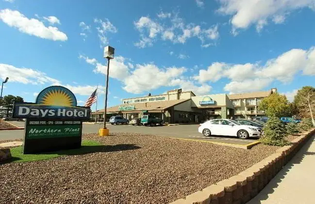Days Hotel by Wyndham Flagstaff