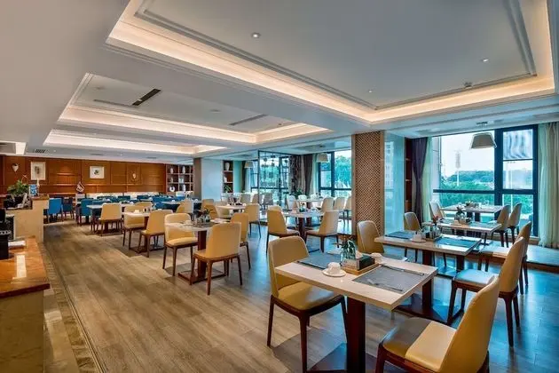 Days Hotel by Wyndham Hunan Changsha Convoy - Yerinde Yemek