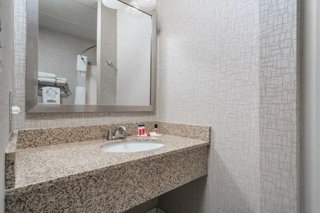 DAYS HOTEL BY WYNDHAM UNIVERSITY AVE SE - Oda