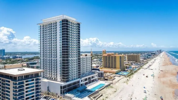 Daytona Grande Oceanfront Resort