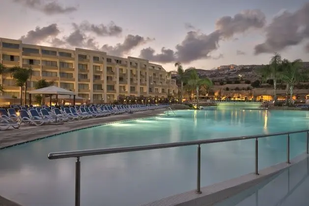db Seabank Resort + Spa – All Inclusive